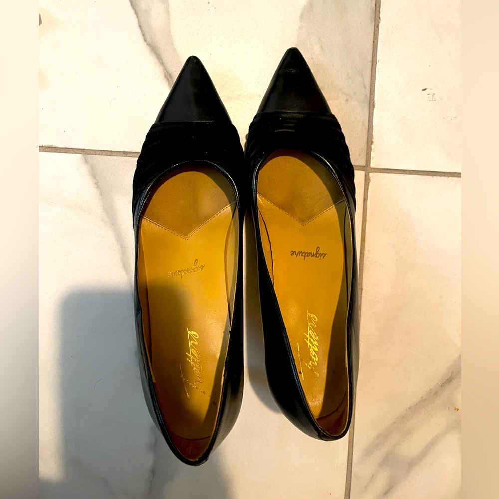 Size 8 Pointed Shoe Heels
